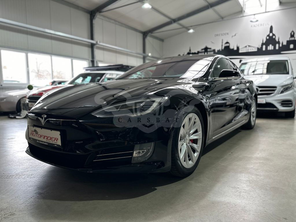 Tesla Model S 2020