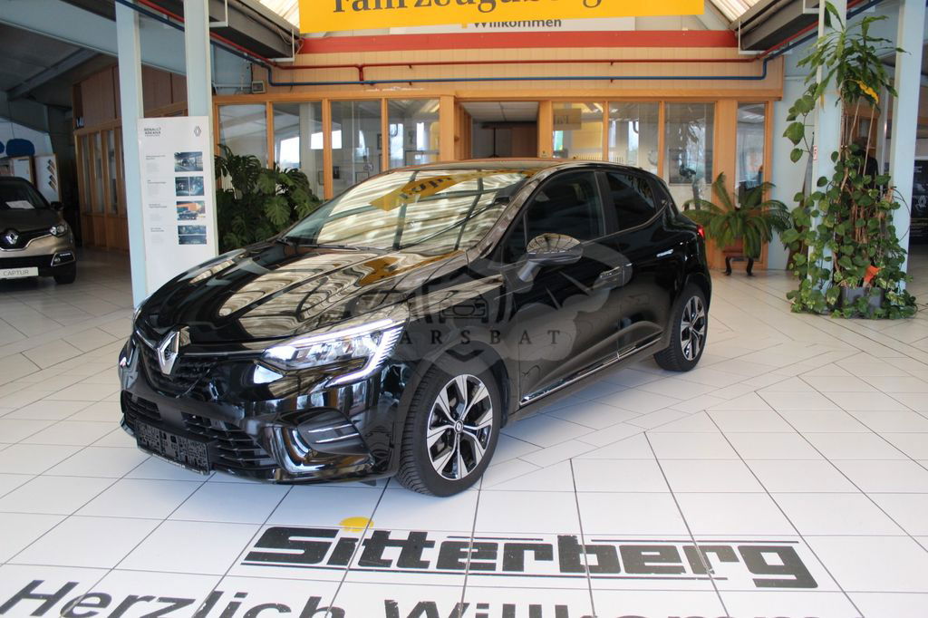 Renault Clio 2023