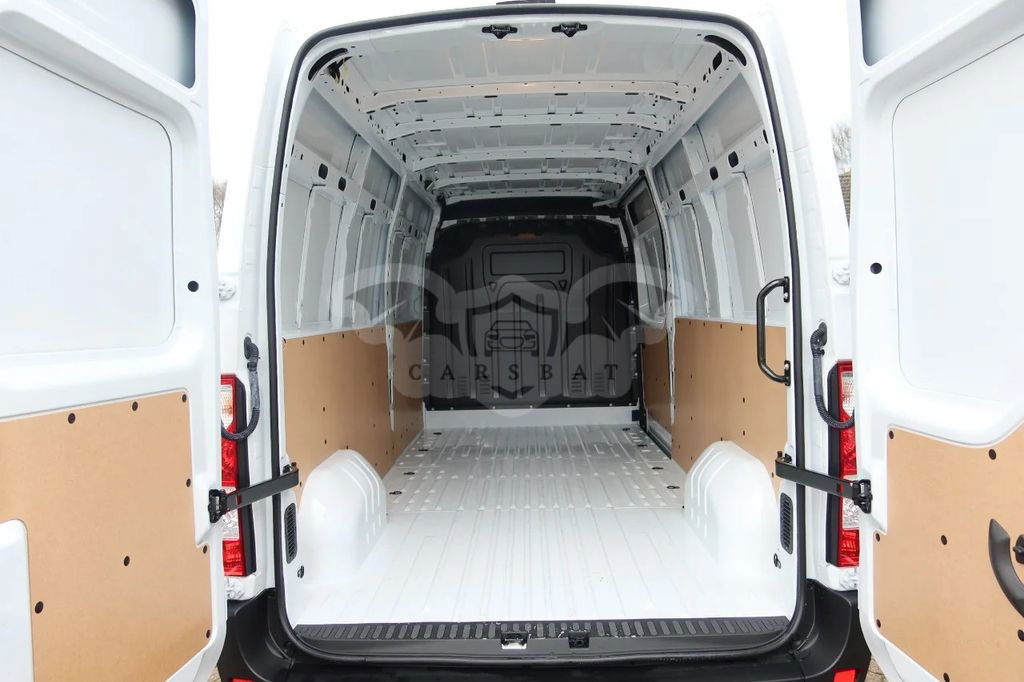 Renault Master 2023