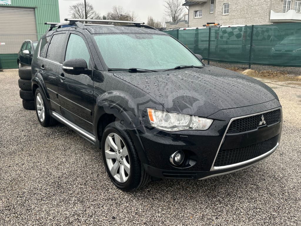 Mitsubishi Outlander 2011