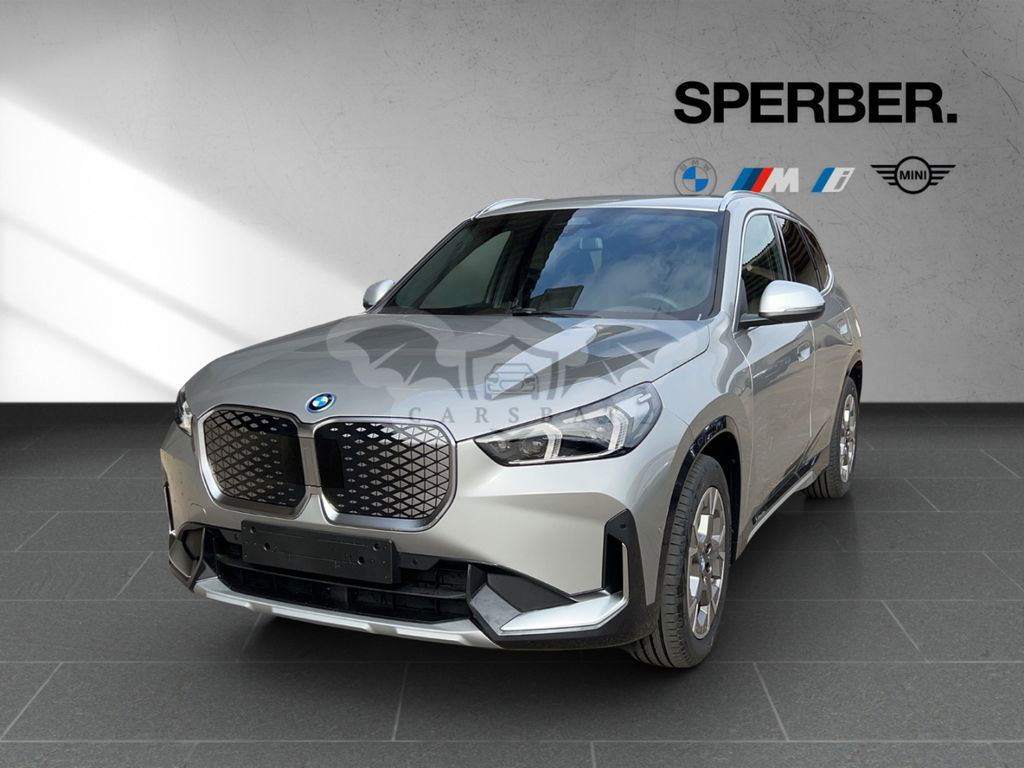 BMW iX1 2024