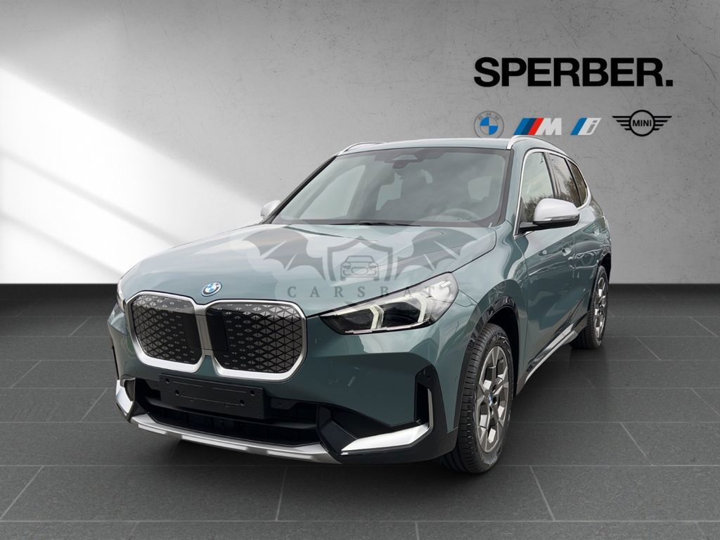 BMW iX1 2024