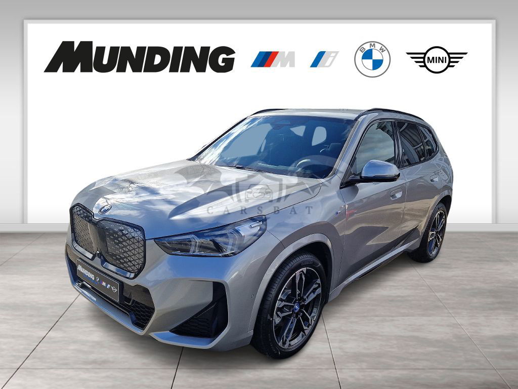 BMW iX1 2024