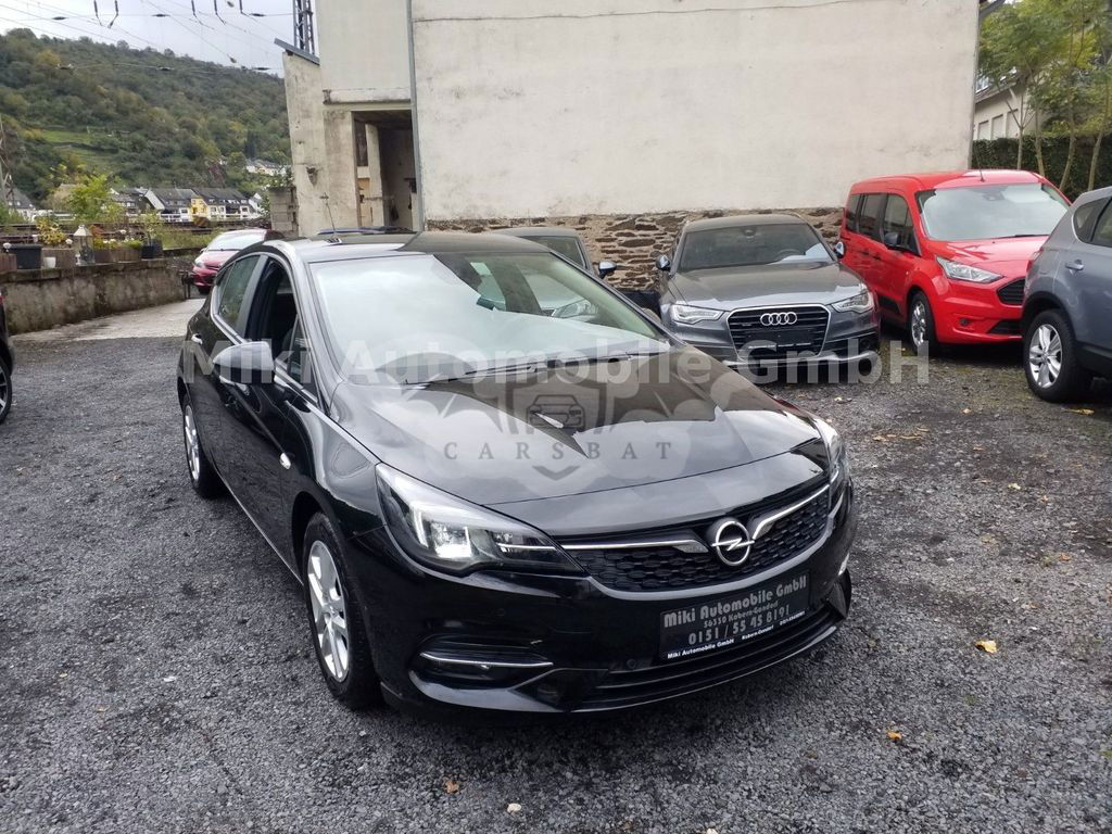 Opel Astra 2021