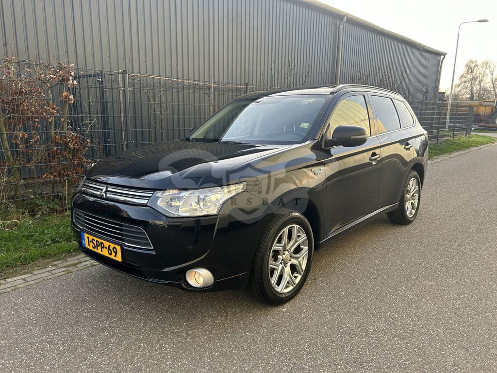 Mitsubishi Outlander 2013