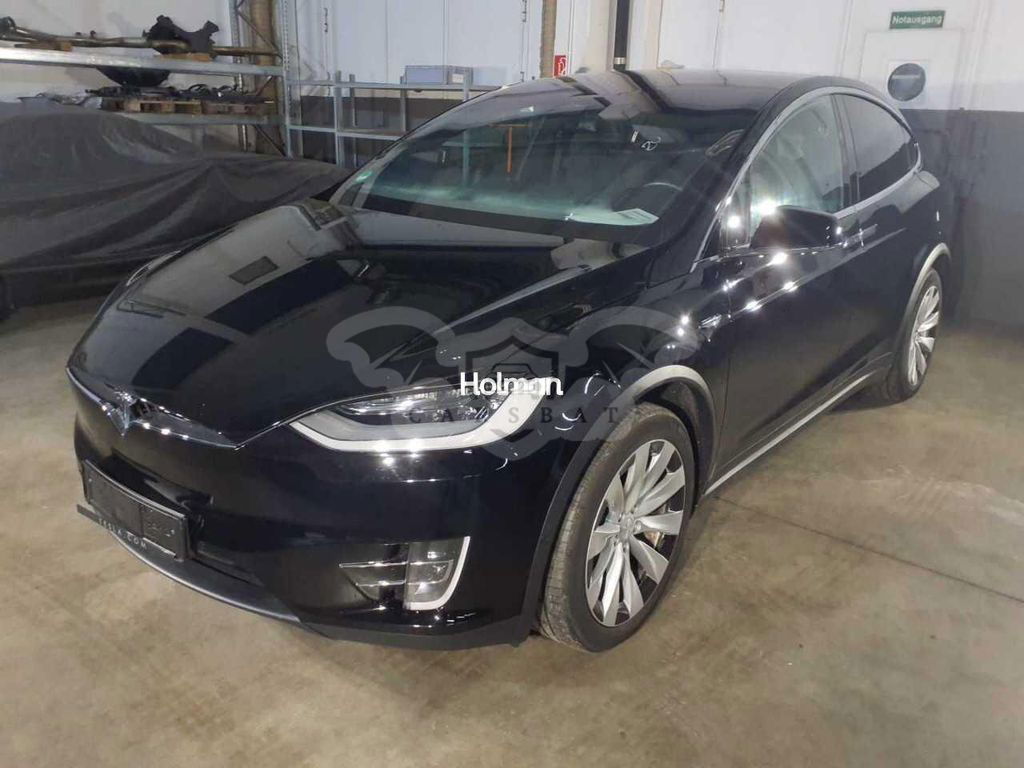 Tesla Model X 2020