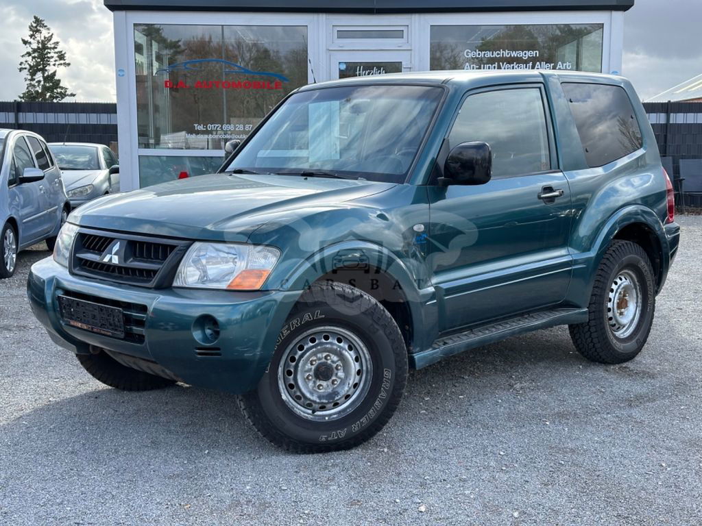 Mitsubishi Pajero 2004