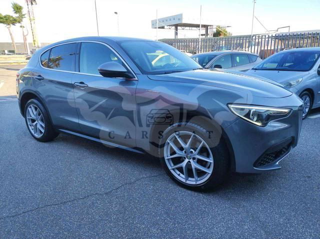 Alfa Romeo Stelvio 2017