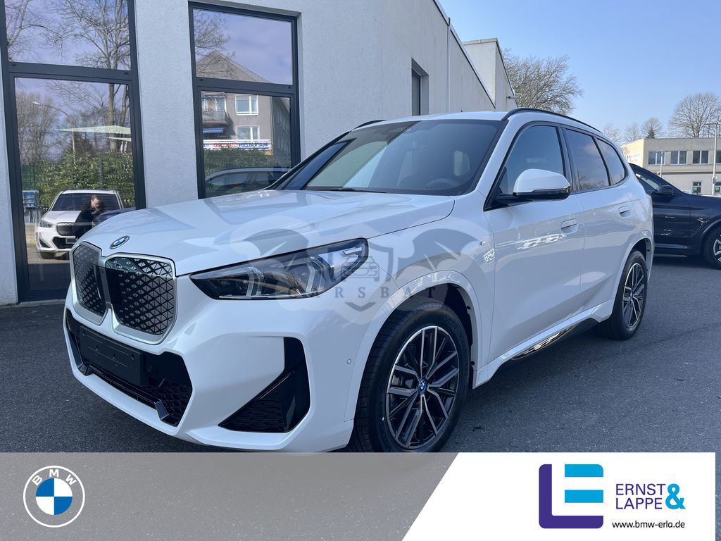 BMW iX1 2024