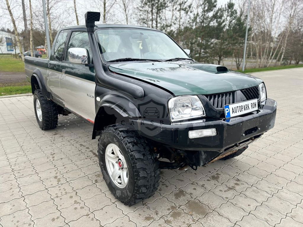 Mitsubishi L200 2004