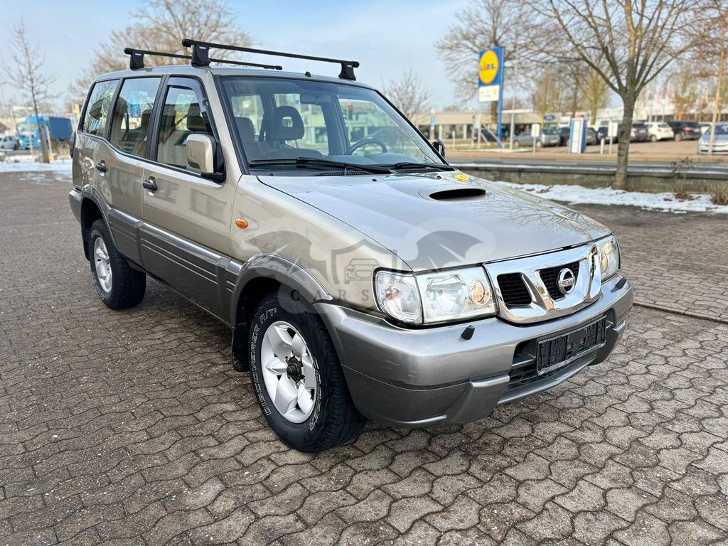 Nissan Terrano 2003