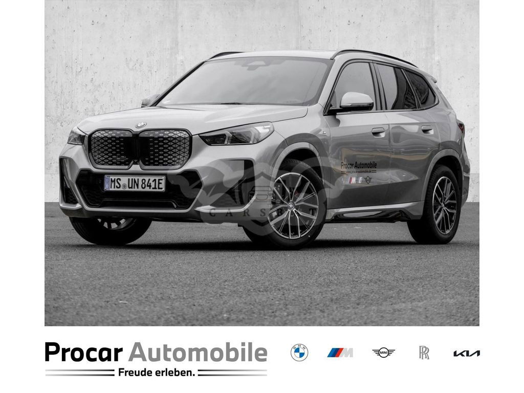 BMW iX1 2024
