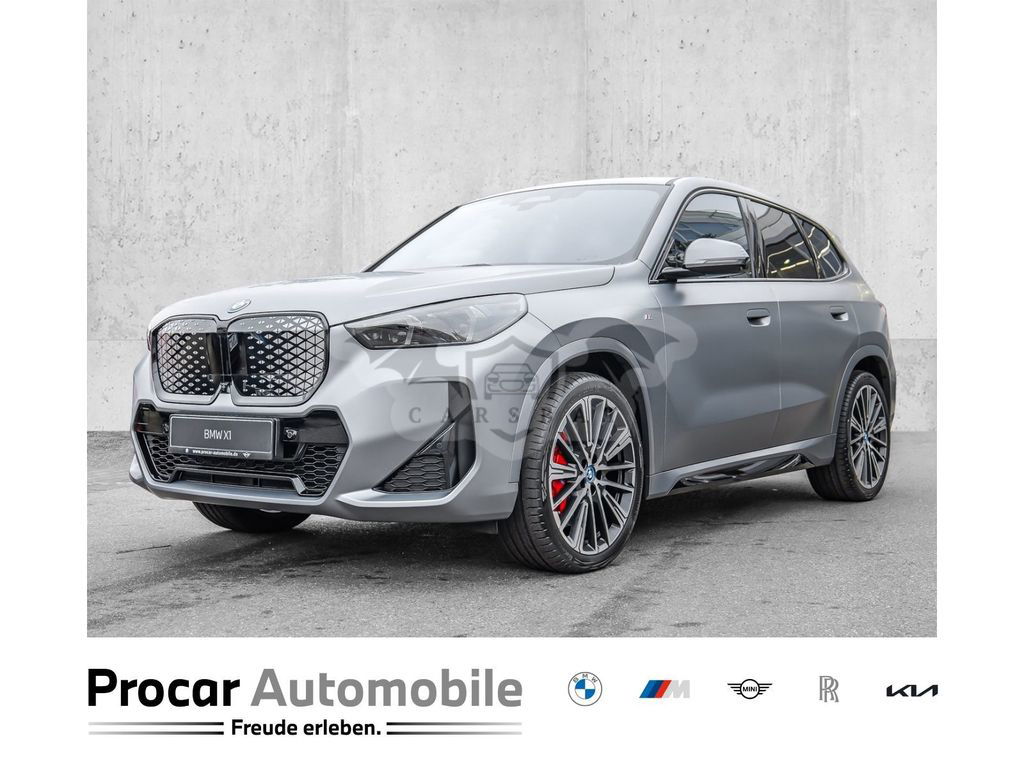 BMW iX1 2024
