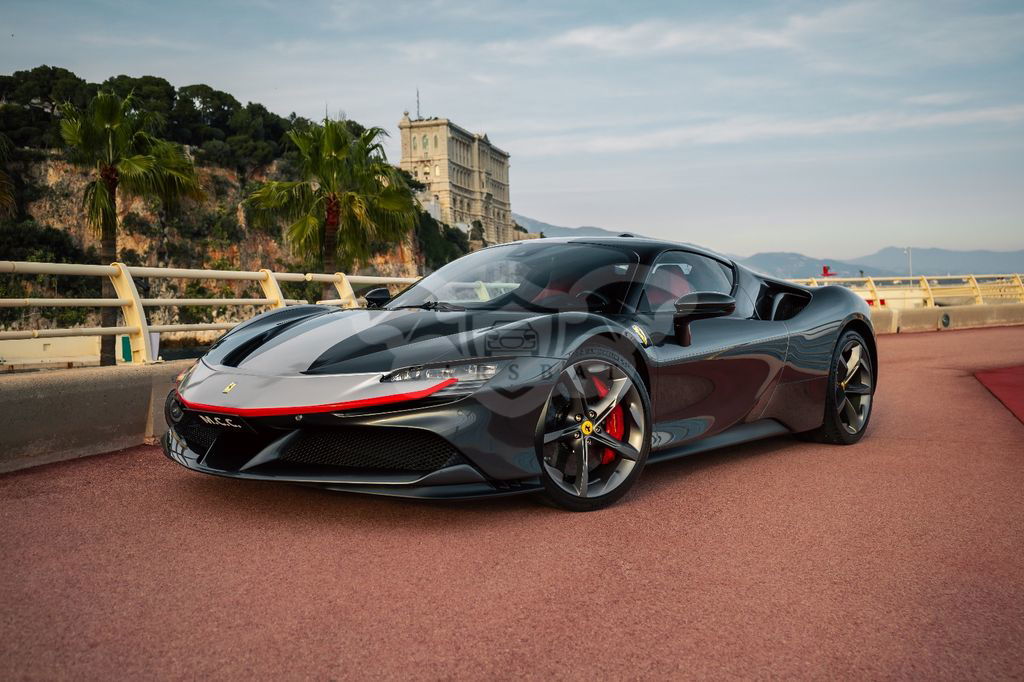 Ferrari SF90 2023