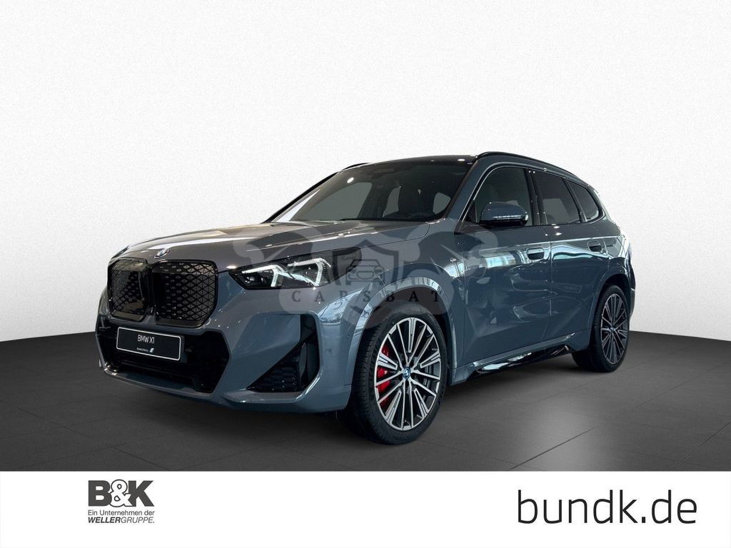 BMW iX1 2024