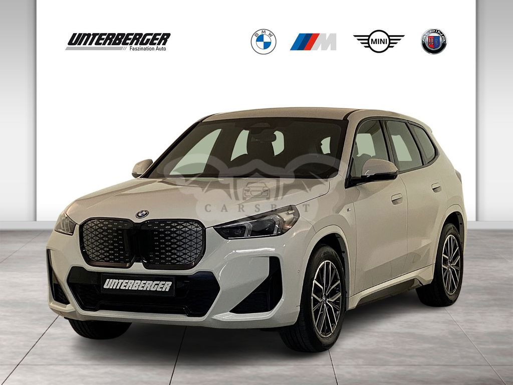BMW iX1 2024