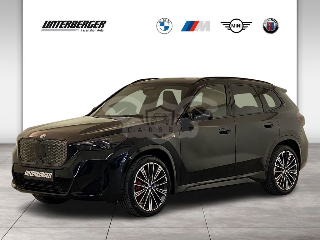 BMW iX1 2024