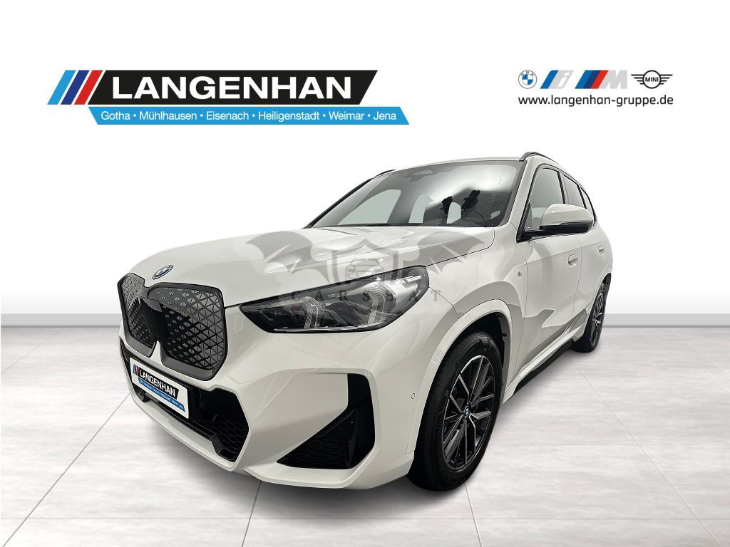 BMW iX1 2024