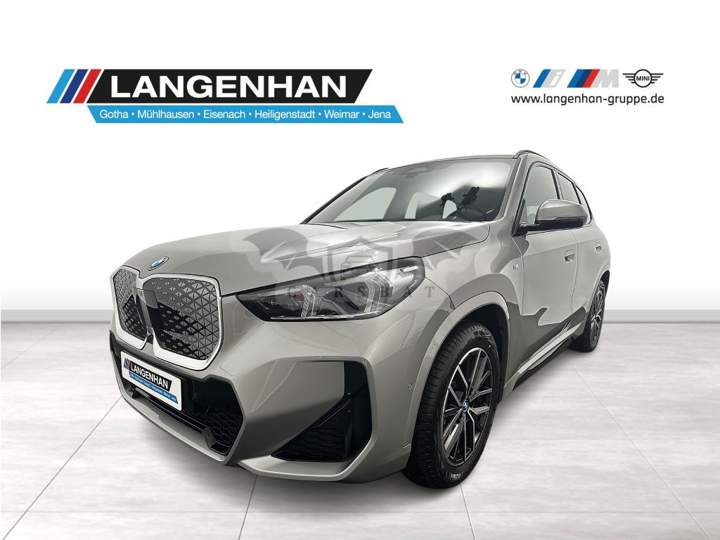 BMW iX1 2024
