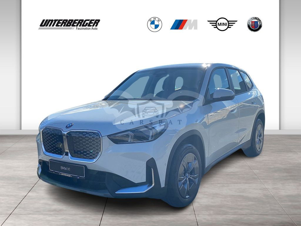 BMW iX1 2024