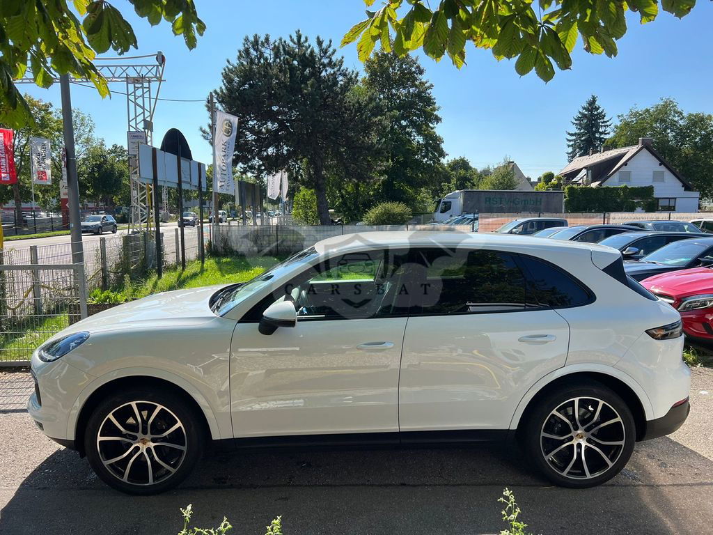 Porsche Cayenne 2021