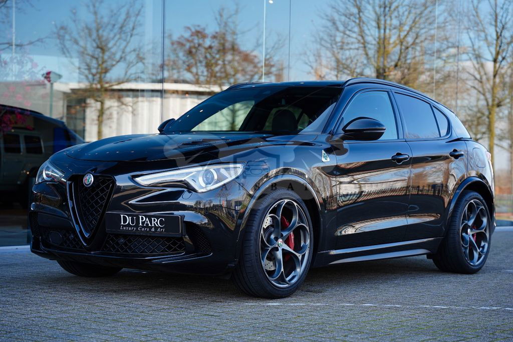 Alfa Romeo Stelvio 2021