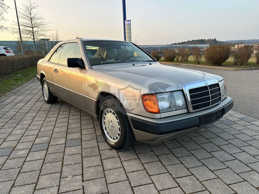 Mercedes-Benz CE 300 1987