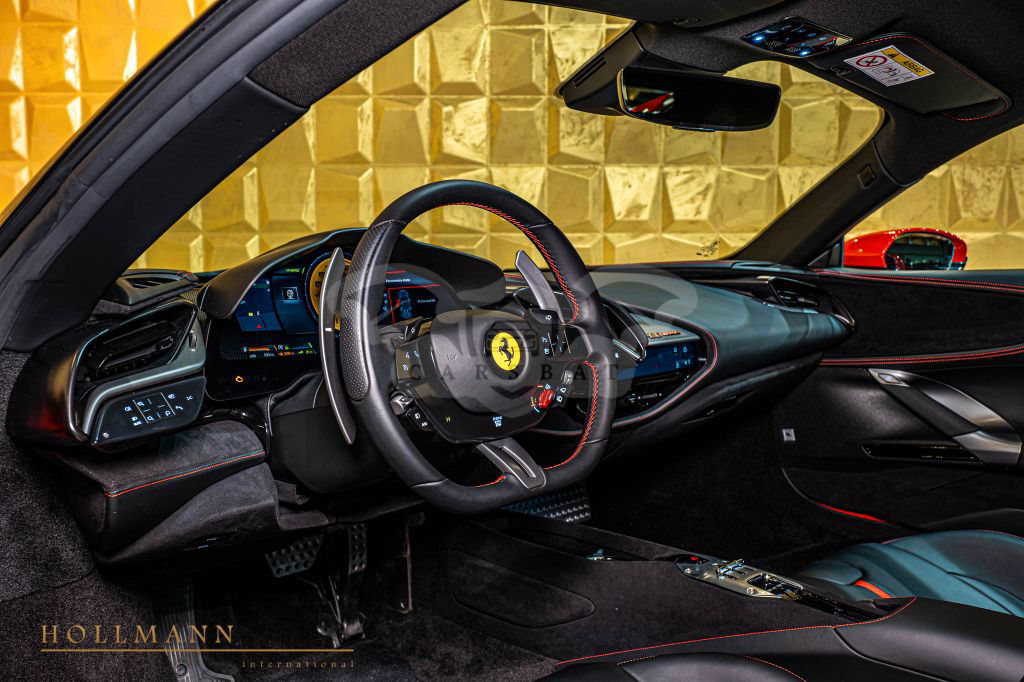 Ferrari SF90 2024