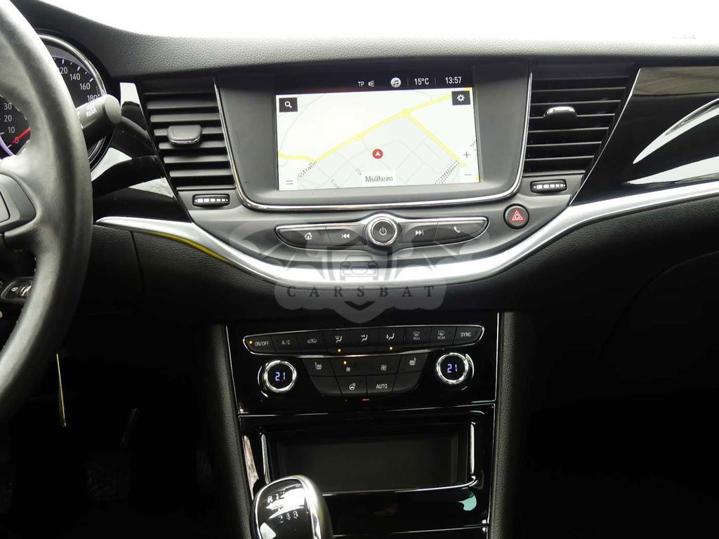 Opel Astra 2021