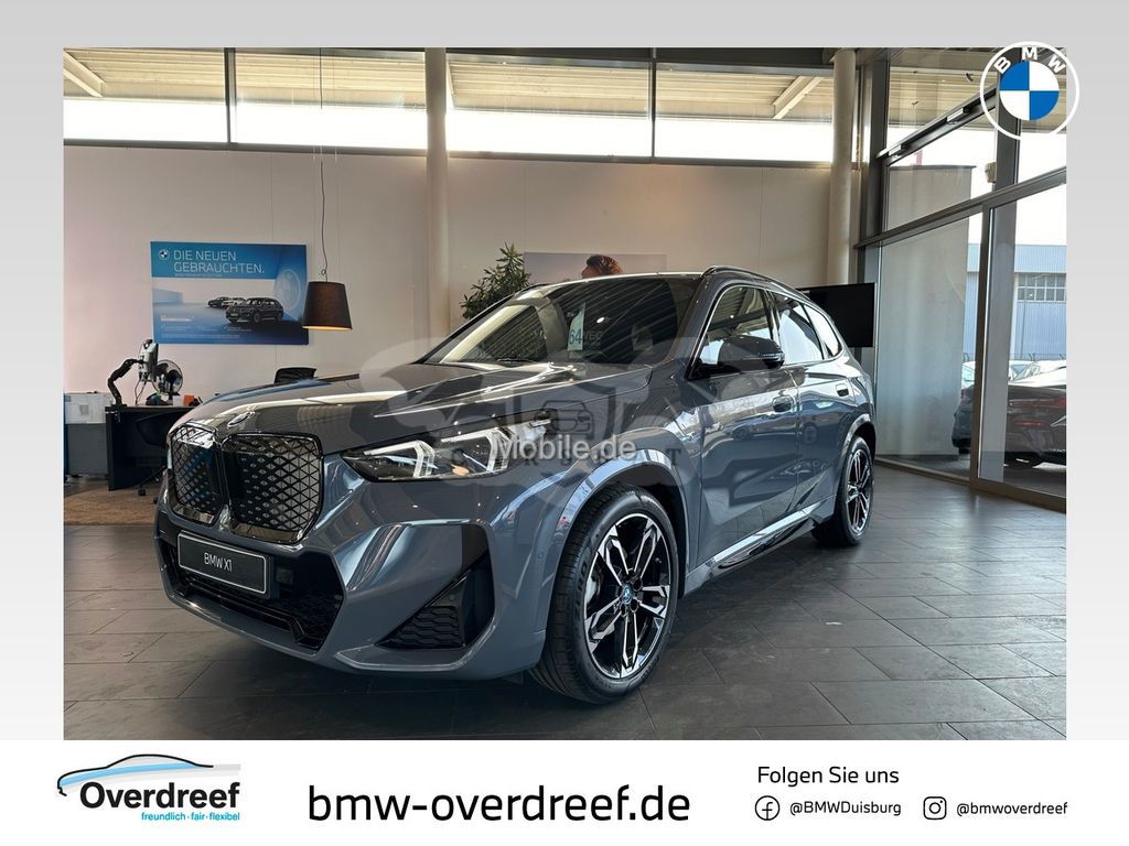 BMW iX1 2024