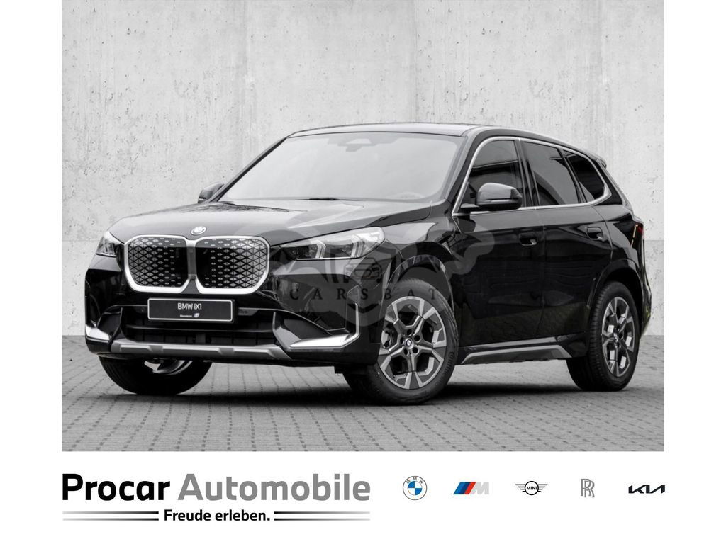 BMW iX1 2024