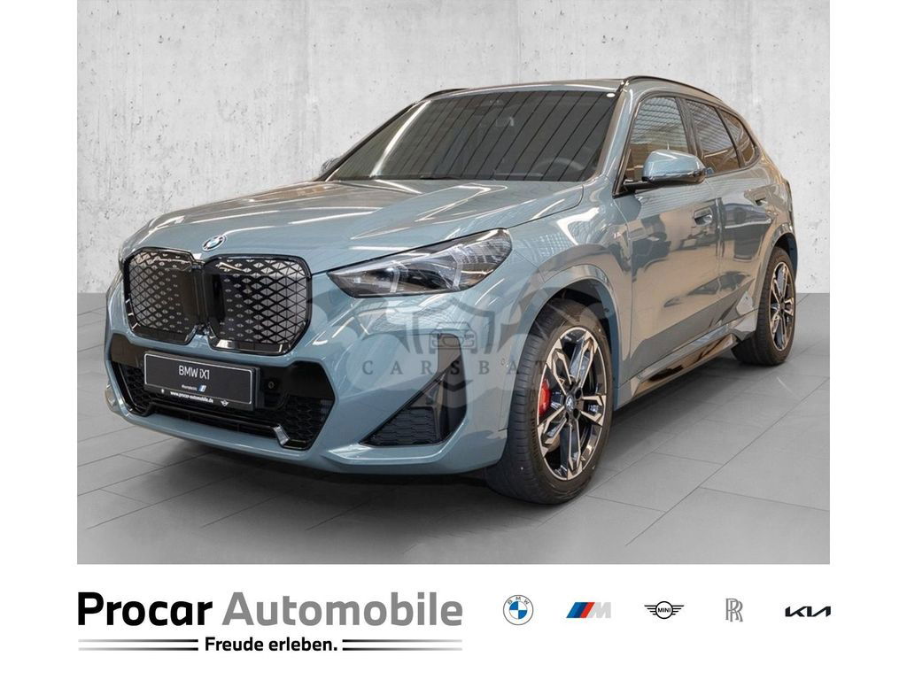 BMW iX1 2024