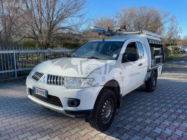 Mitsubishi L200 2013