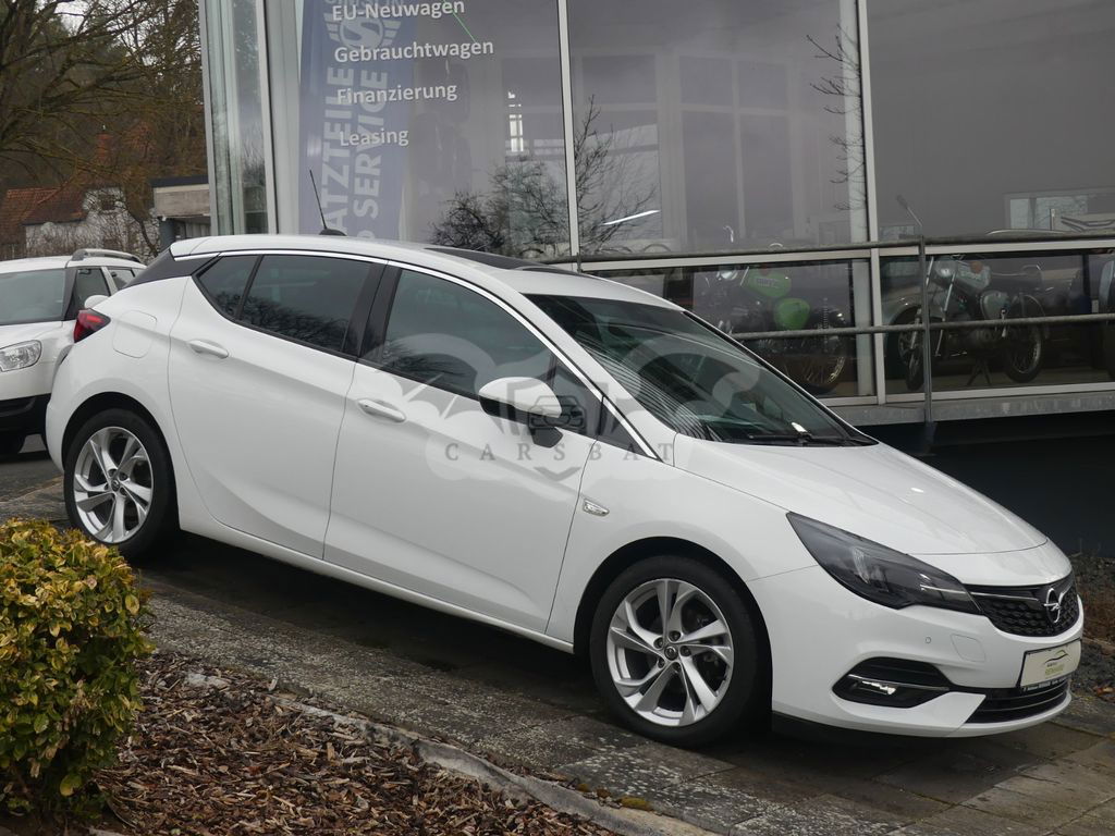 Opel Astra 2021
