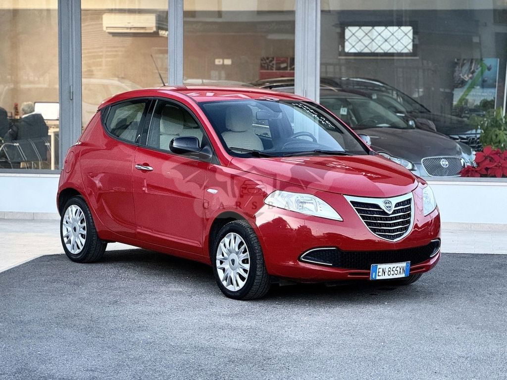 Lancia Ypsilon 2012