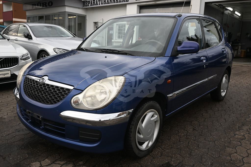 Daihatsu Sirion 2002