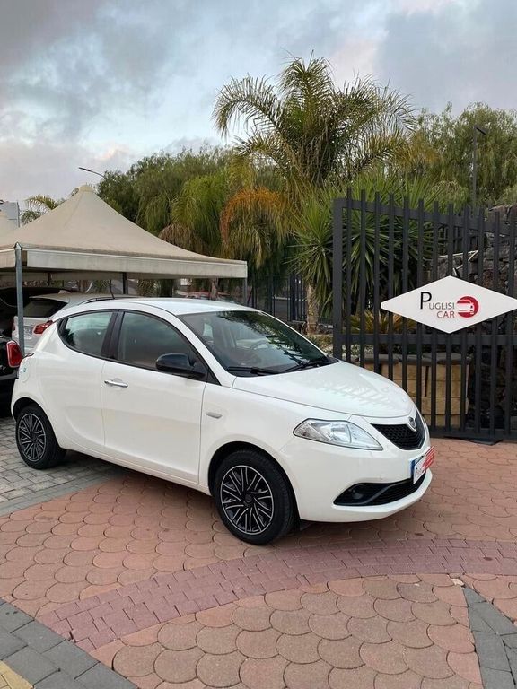 Lancia Ypsilon 2020