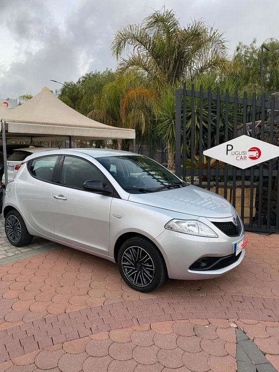 Lancia Ypsilon 2020