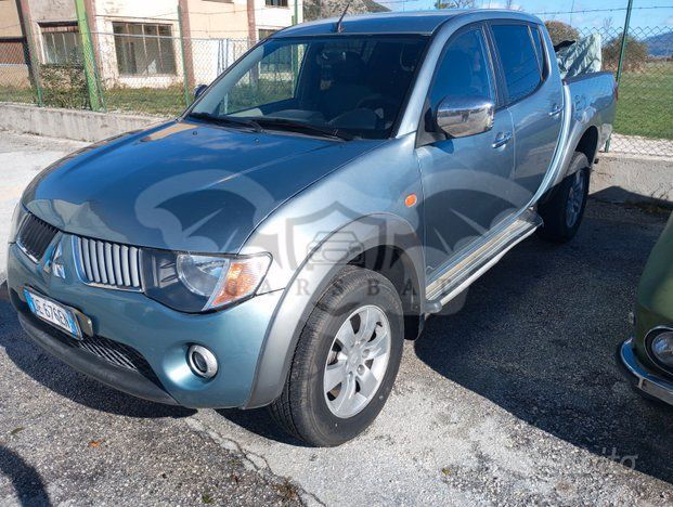 Mitsubishi L200 2006
