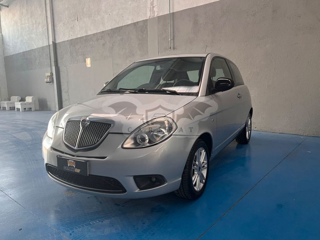 Lancia Ypsilon 2012