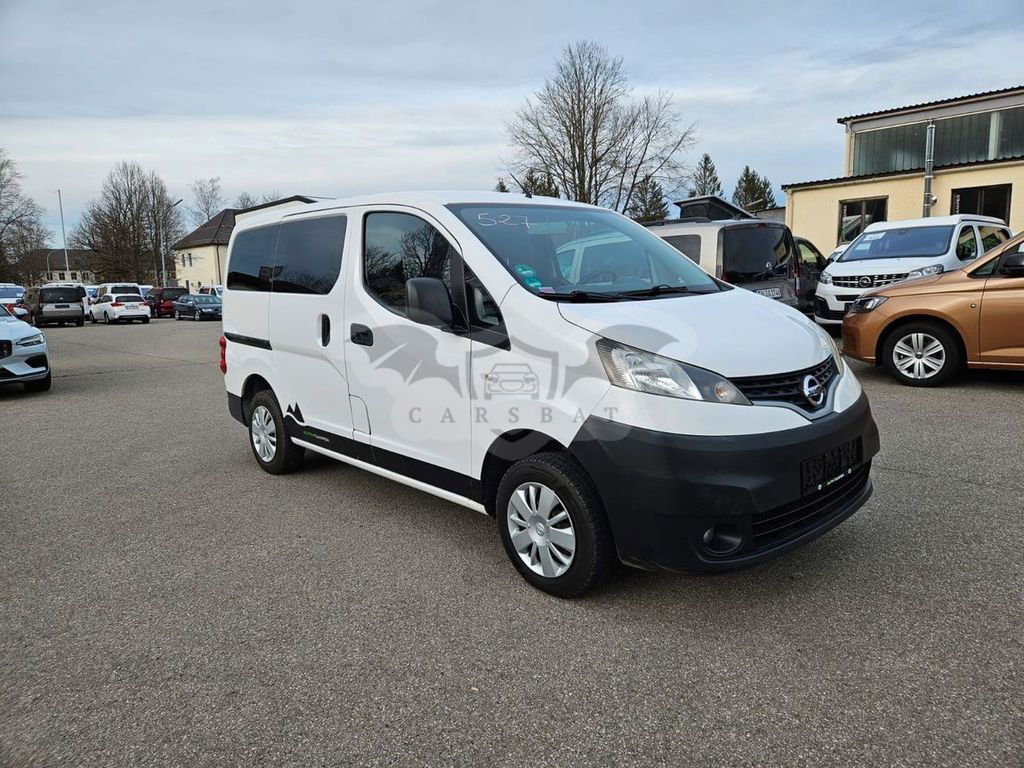 Nissan NV200 2012