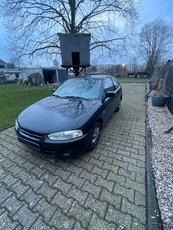 Mitsubishi Colt 1999