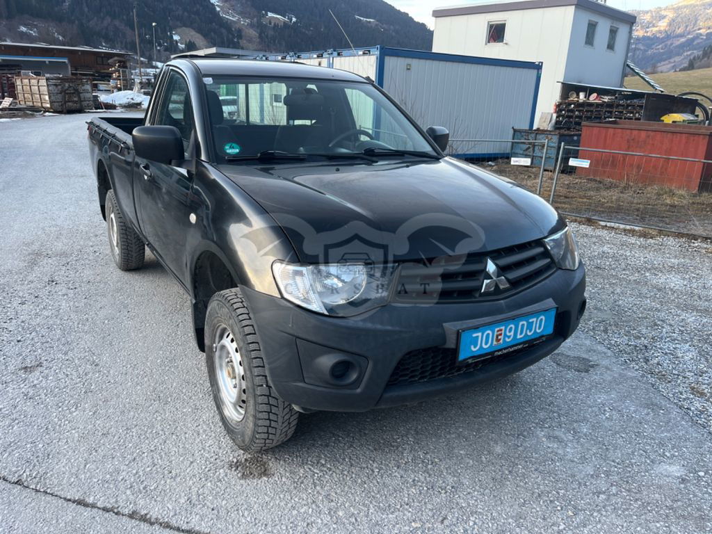 Mitsubishi L200 2011