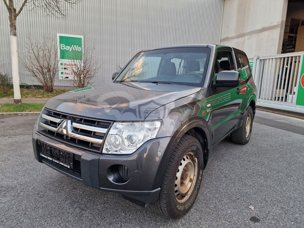 Mitsubishi Pajero 2011