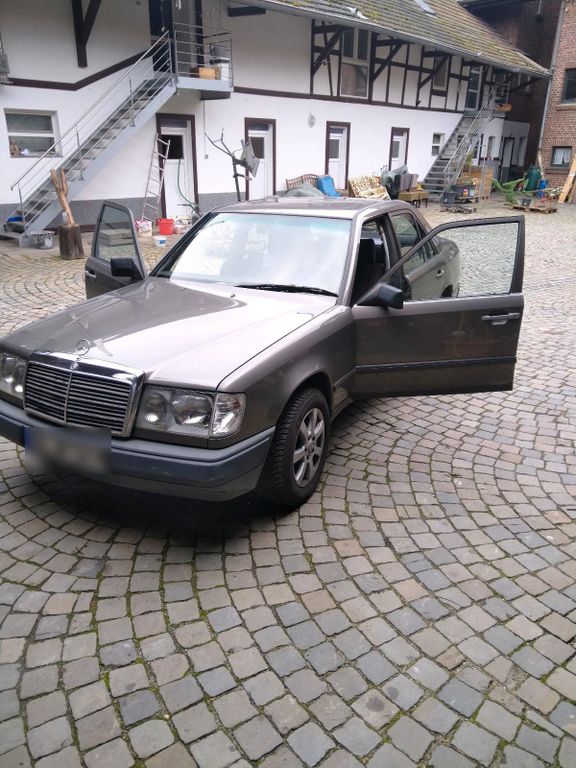 Mercedes-Benz 250 1985