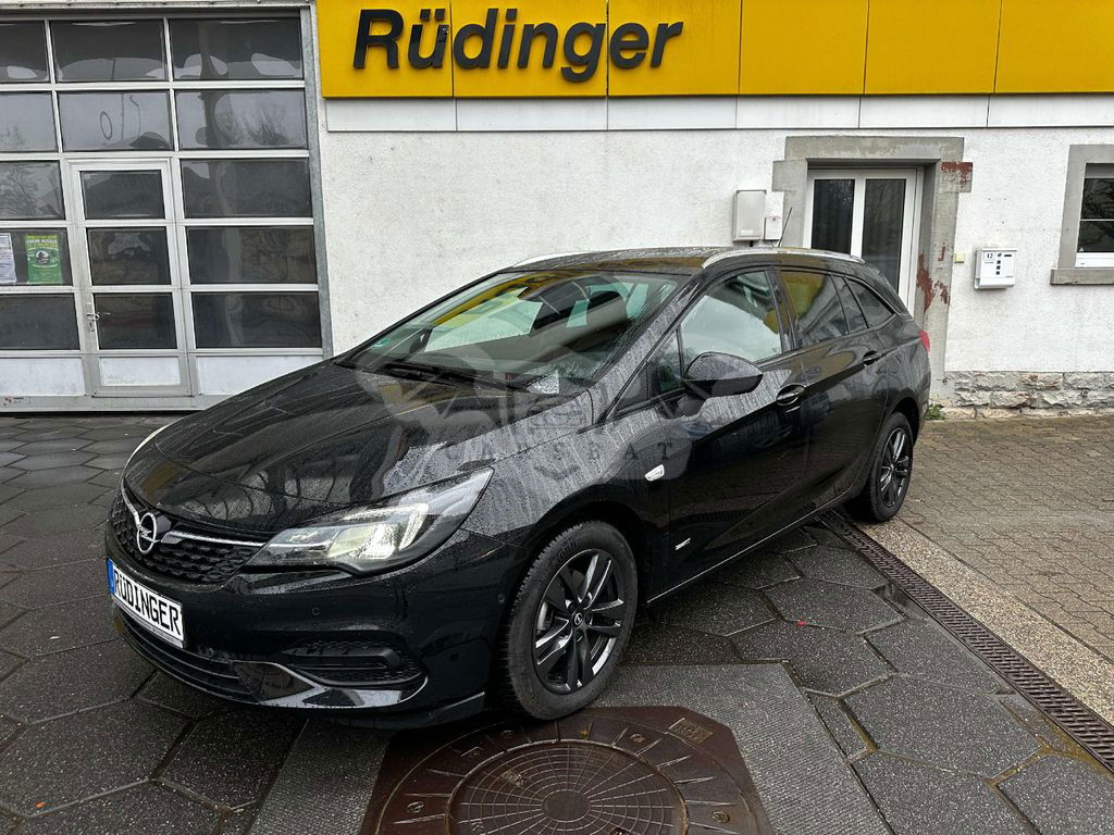 Opel Astra 2022
