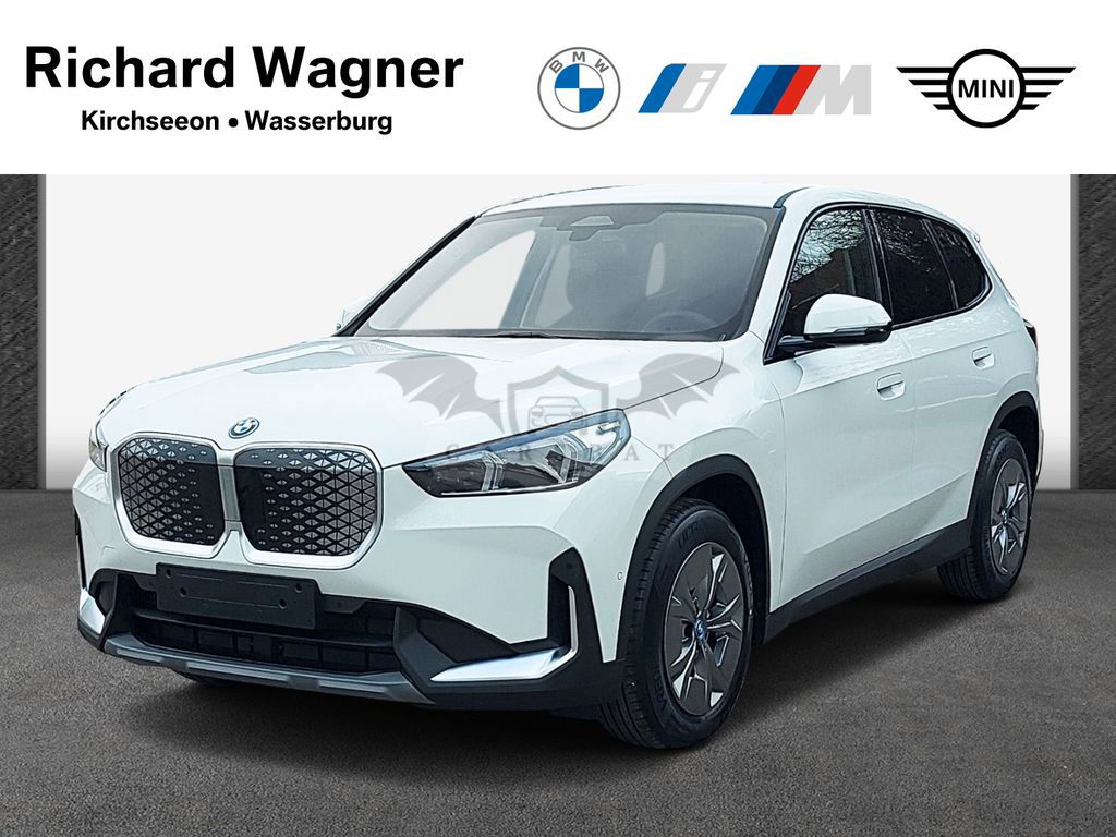 BMW iX1 2024