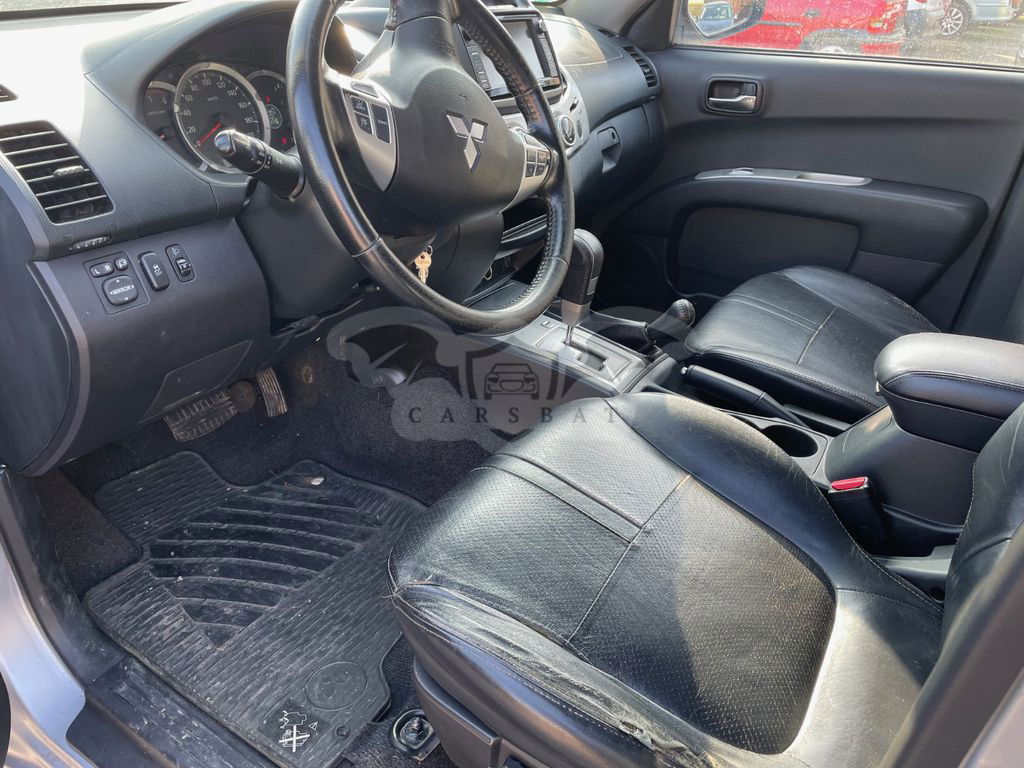 Mitsubishi L200 2014
