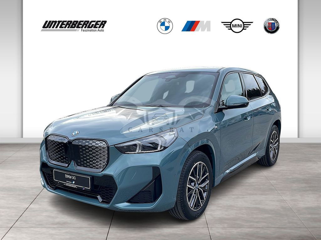 BMW iX1 2024