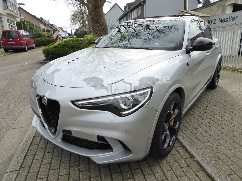 Alfa Romeo Stelvio 2021
